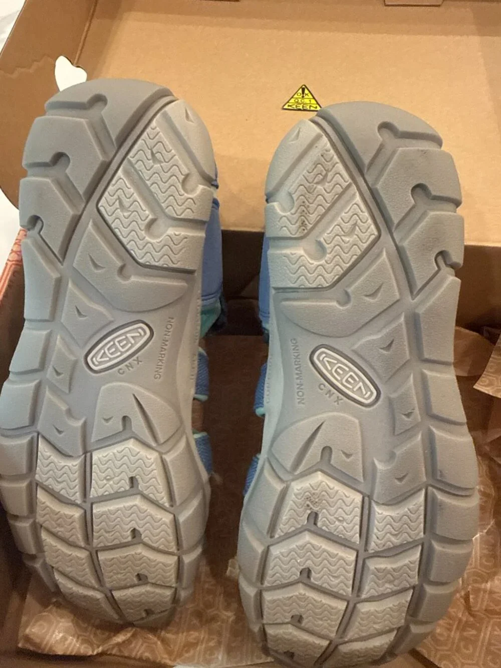 Keen Sandals Seacamp II (NWT Size US4)
